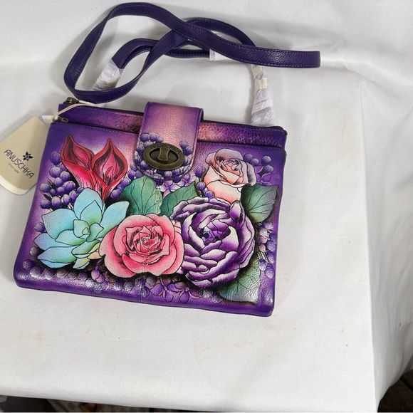 NWT Anuschka hand painted‎ buttery leather, stunningly beautiful vivid colors. - Picture 2 of 16